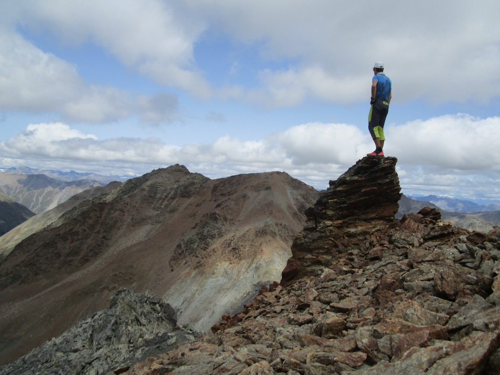 piz-albris-3165m-a-vrcholy-v-pusti-